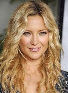 Long beachy waves on a beautiful blonde girl