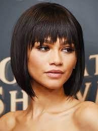 25 Great Haircuts for Your SquareShaped Face From Tousled Bob to Textured  Layers