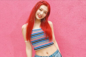 Red Velvet Joy in Ariel hair